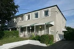7 Yellowstone Street, Toronto W05, ON M3N 1M3