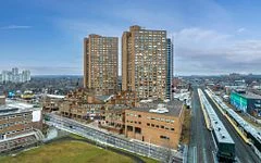 2340 Dundas Street 202, Toronto W02, On M6p 4a9