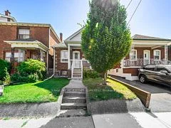 179 Livingstone Avenue, Toronto W04, ON M6E 2L9
