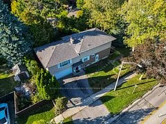214 Vance Drive, Oakville, ON L6L 3L1