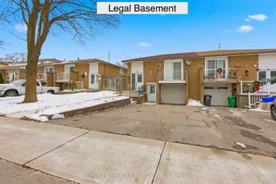 Semi-Detached in Mississauga