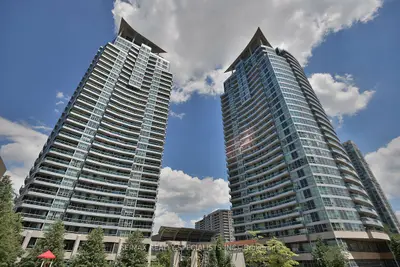Condo Apartment in Mississauga