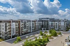 128 Grovewood Common 429, Oakville, ON L6H 0X3