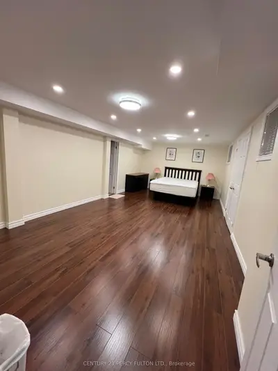 Detached in Oakville