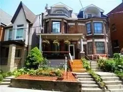 487 Indian Grove 3, Toronto W02, ON M6P 2J1