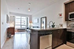 1135 Royal York Road 814, Toronto W08, ON M9A 0C3