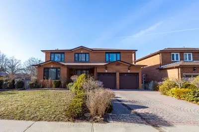 1445 Brentano Boulevard, Mississauga, On L4x 1a2