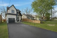 1042 Meredith Avenue, Mississauga, ON L5E 2C7