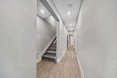 82 Pritchard Avenue 3, Toronto W03, ON M6N 1T3