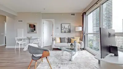 2220 Lake Shore Boulevard W 2002, Toronto W06, On M8v 0c1