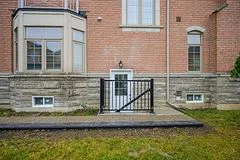 3498 Park Heights Way LOWER, Mississauga, ON L5M 0V2