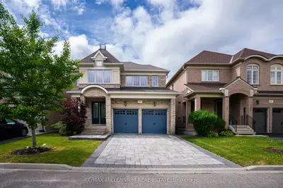 Duplex in Brampton