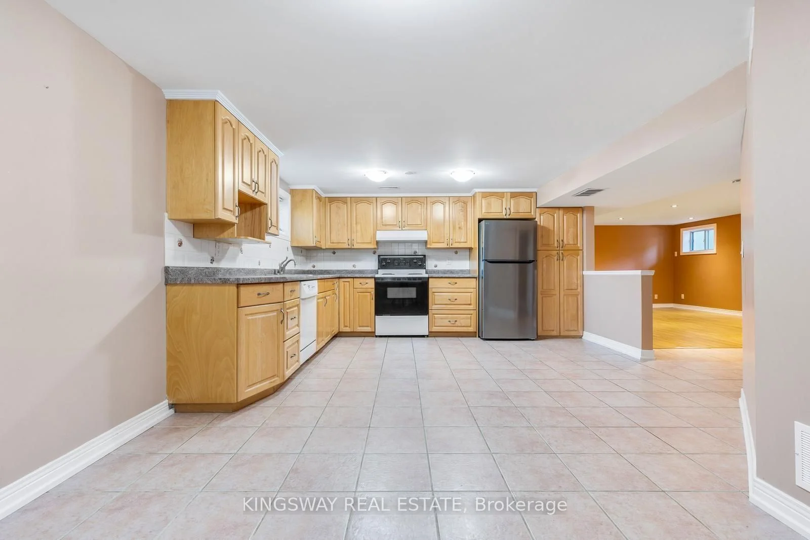 236 Woodale (Lower Lev) Avenue, Oakville, ON L6K 2N2