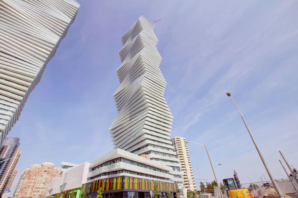 3883 Quartz Road 1904, Mississauga, On L5b 0m4