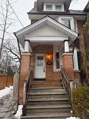 54 Galley Avenue Upper, Toronto W01, On M6r 1g8