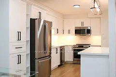 3360 The Credit Woodlands 10, Mississauga, ON L5C 2J8