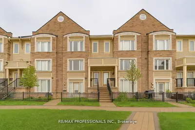 3135 Boxford Crescent 7, Mississauga, ON L5M 0P4