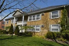 2211 New Street 1, Burlington, ON L7R 1H9
