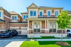 140 Toucan Trail, Oakville, ON L6H 0Y2