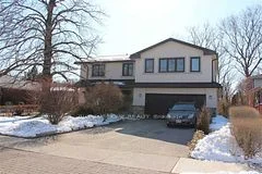 3338 Lonefeather Crescent, Mississauga, ON L4Y 3G5