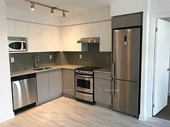 160 Flemington Road 526, Toronto W04, ON M6A 1N6