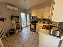 354 Annette Street 2, Toronto W02, ON M6P 1R5