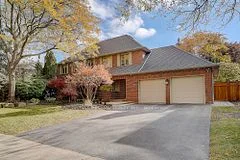 1832 Pine Siskin Court, Mississauga, ON L5L 2Y3