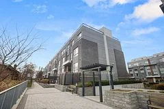 650 Atwater Avenue 4, Mississauga, ON L5G 0B6
