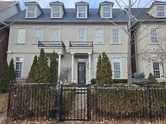 3461 Eglinton Avenue, Mississauga, On L5m 7t7