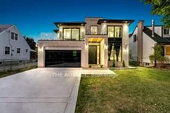 9 Earl Street, Mississauga, On L5m 1n6