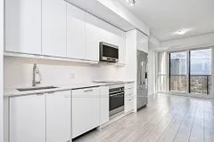 30 Elm Drive W 1506, Mississauga, ON L5B 0N6