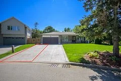 2444 WOBURN Crescent, Oakville, ON L6L 5E9