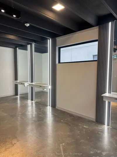 155 Thirtieth Street 400, Toronto W06, On M8w 3c3