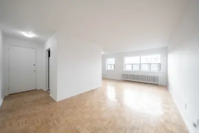 Condo Apartment in Burlington