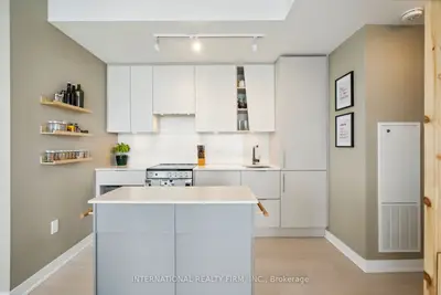 3900 Confederation Parkway 4004, Mississauga, On L5b 0m3