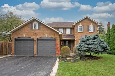 Detached in Oakville
