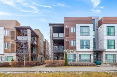 Condo Townhouse in Oakville