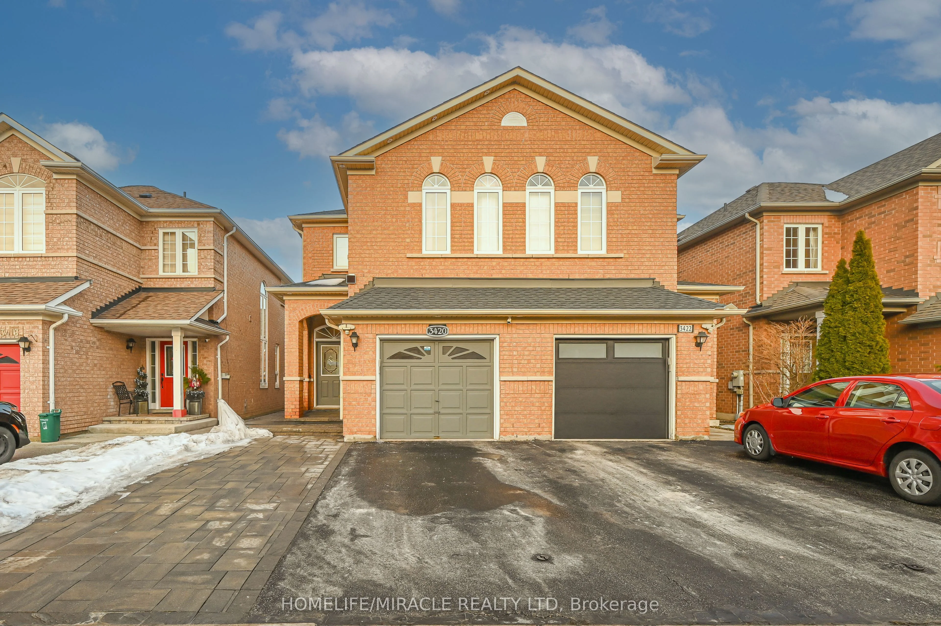 3420 Fountain Park Avenue, Mississauga, ON L5M 7E3