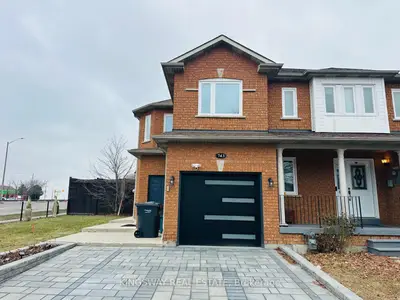 Semi-Detached in Mississauga