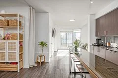 4085 PARKSIDE VILLAGE Drive 1808, Mississauga, ON L5B 0K9