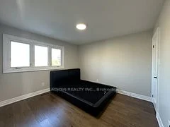3366 Mulcaster Road Room 1, Mississauga, ON L5L 5A7
