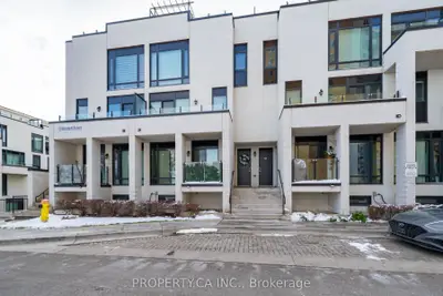 Condo Townhouse in Toronto
