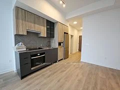 1037 The Queensway 803, Toronto W08, ON M8Z 0H5