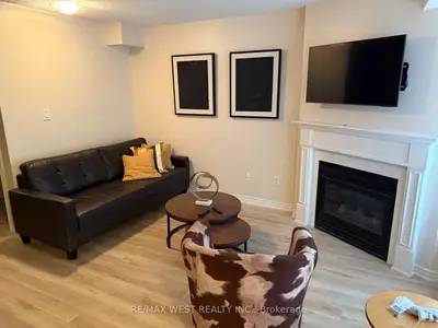 22 Laidlaw Street 1224, Toronto W01, ON M6K 1X2