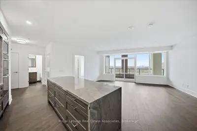 259 The Kingsway 725, Toronto W08, ON M9A 0G2