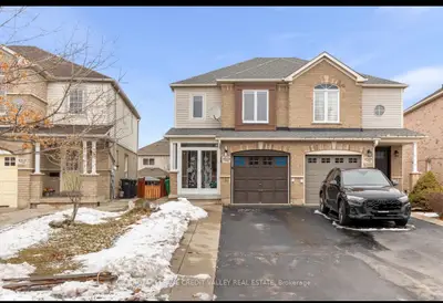 Semi-Detached in Brampton
