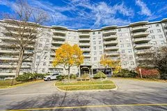 80 Grandravine Drive 216, Toronto W05, ON M3J 1B2