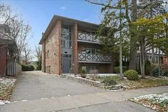 24 N Oakwood Avenue, Mississauga, ON L5G 3L7