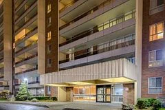 25 Four Winds Drive 712, Toronto W05, ON M3J 1K8