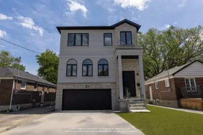 21 Murrie Street, Toronto W06, On M8v 1x6